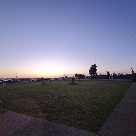 Apartament Aparta Club La Barrosa Chiclana de la Frontera Zewnętrze zdjęcie